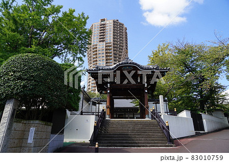 10月　港区1041善福寺勅使門と元麻布ヒルズフォレストタワー･元麻布一丁目 83010759