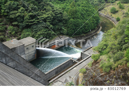 愛媛県宇和島市 山財ダム 愛媛県宇和島市 山財ダム 83012769
