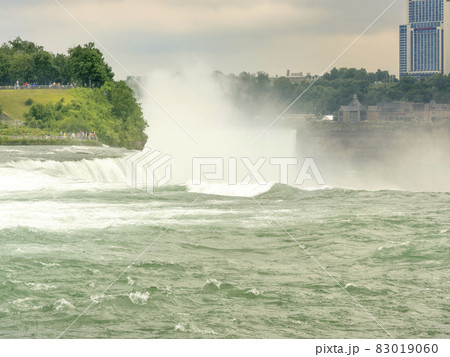 カナダ / アメリカ ナイアガラの滝 ｜ Niagara Falls, Canada / USA 83019060
