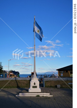 世界の果ての町ウシュアイア 83021946