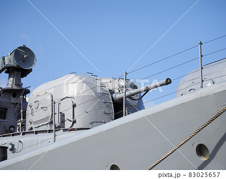 ロシア海軍ウダロイ級駆逐艦の艦砲 83025657
