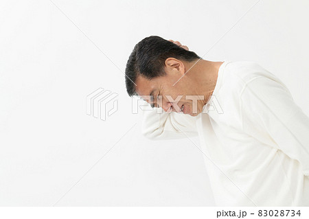 シニア男性 物忘れ 悩む シニア男性 物忘れ 悩む 83028734