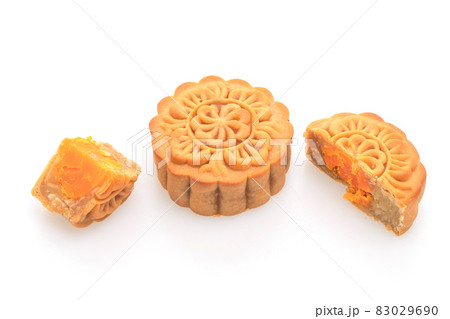 Chinese moon cake durian and egg yolk flavour Chinese moon cake durian and egg yolk flavour 83029690