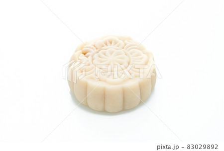 moon cake macadamia and white chocolate flavour moon cake macadamia and white chocolate flavour 83029892
