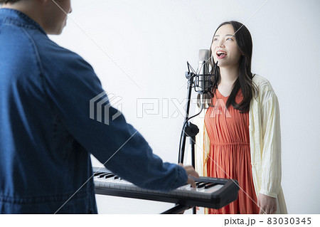 ボイストレーニング　教室 83030345