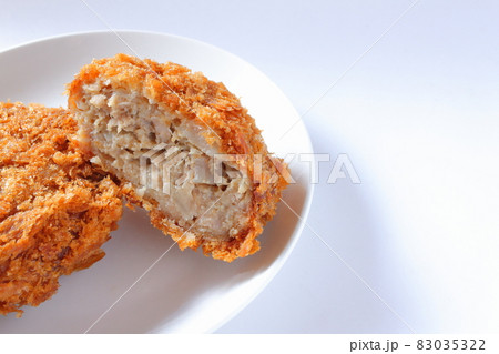 メンチカツの断面 83035322