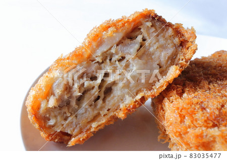 メンチカツの断面 83035477