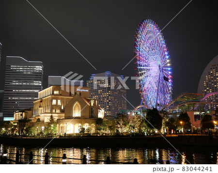 横浜みなとみらいの夜景の写真素材