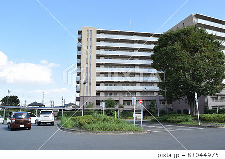東京都 西武立川駅南口の街並み 83044975