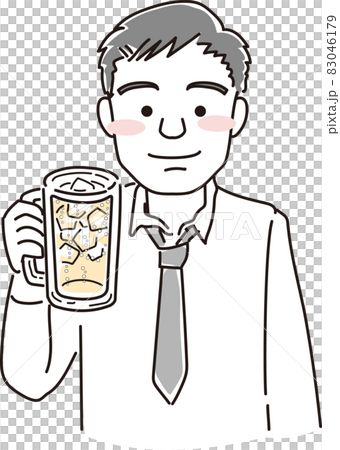 ハイボールを持ったサラリーマン風男性 83046179