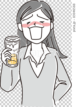 グラスビール飲んでプハァな若いOL風女性 83046588