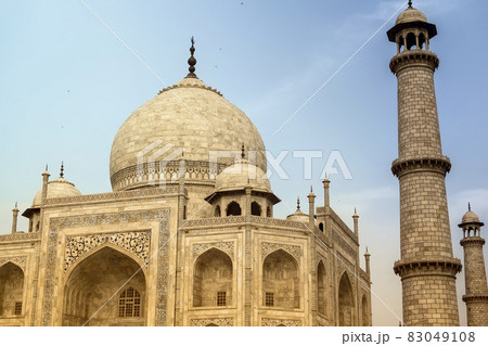 インド アグラ 世界遺産 タージ・マハル / Taj Mahal, Agra, India インド アグラ 世界遺産 タージ・マハル / Taj Mahal, Agra, India 83049108