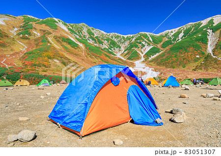 富山_紅葉する絶景立山と雷鳥沢キャンプ場 富山_紅葉する絶景立山と雷鳥沢キャンプ場 83051307