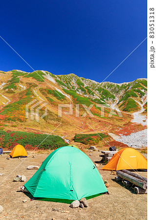 富山_紅葉する絶景立山と雷鳥沢キャンプ場 富山_紅葉する絶景立山と雷鳥沢キャンプ場 83051318