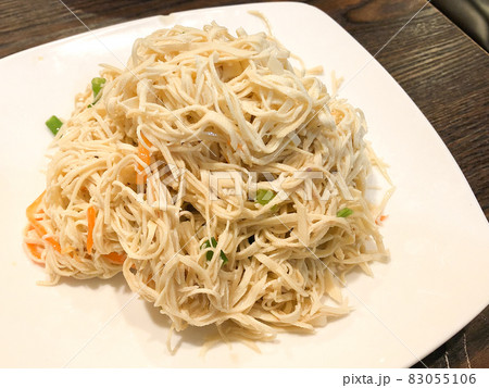 干し豆腐の前菜・拌干豆腐絲 83055106