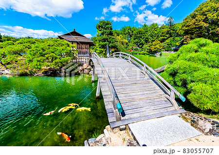 岡山県 岡山後楽園　沢の池（中の島） 83055707
