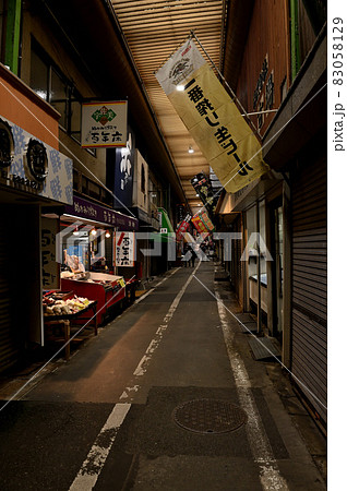 再開発前の旦過市場 83058129