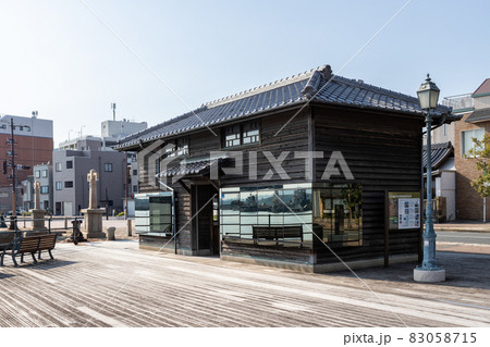 若松南海岸通り旧ごんぞう小屋　福岡県北九州市 83058715