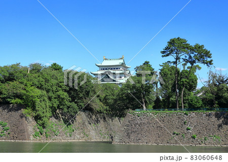 名古屋市中区本丸　水堀越しの名古屋城天守閣 83060648