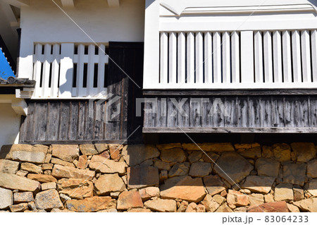 竪板張り　備中松山城　 83064233