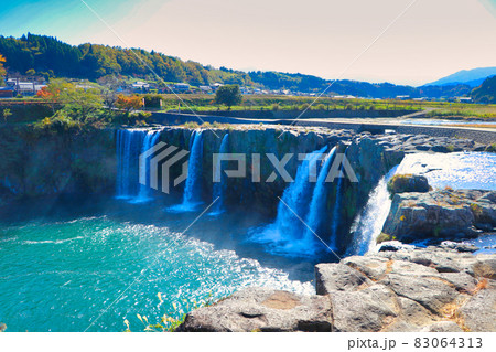 東洋のナイアガラ　原尻の滝 83064313