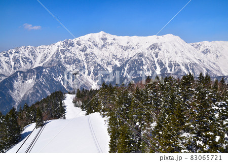 冬　北アルプス連峰 83065721
