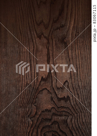 古い板壁の木目 83067115