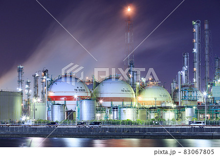 三重_四日市コンビナートの工場夜景 83067805