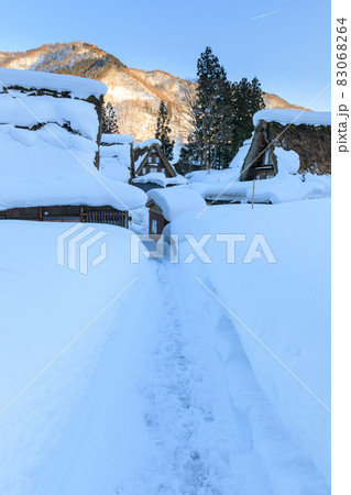 富山_豪雪の五箇山合掌集落 富山_豪雪の五箇山合掌集落 83068264