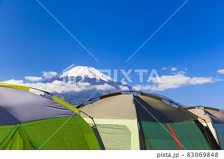 富士山とテント_アウトドアイメージ 83069848