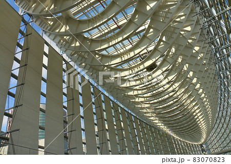 東京国際フォーラム　東京都千代田区丸の内三丁目　ラファエル・ヴィニオリ　旧東京都庁跡地　1997年 83070823