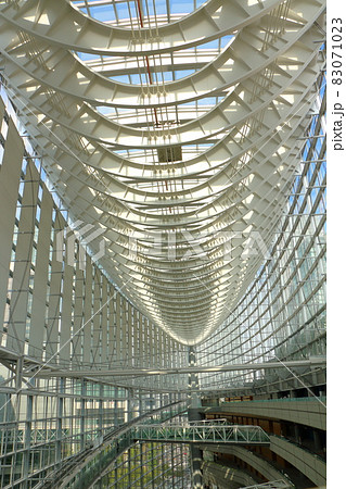 東京国際フォーラム　東京都千代田区丸の内三丁目　ラファエル・ヴィニオリ　旧東京都庁跡地　1997年 83071023