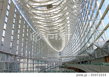 東京国際フォーラム　東京都千代田区丸の内三丁目　ラファエル・ヴィニオリ　旧東京都庁跡地　1997年 83071034