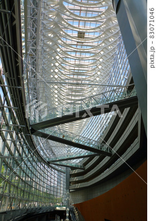 東京国際フォーラム　東京都千代田区丸の内三丁目　ラファエル・ヴィニオリ　旧東京都庁跡地　1997年 83071046