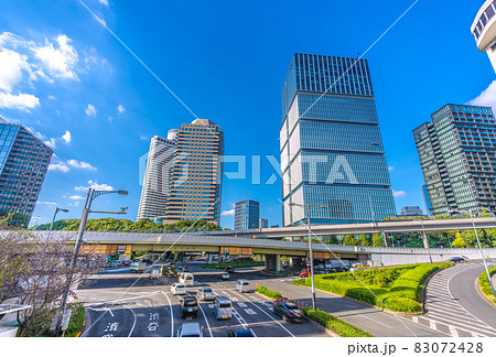 日本の東京都市景観　赤坂見附陸橋や東京ガーデンテラス紀尾井町などを望む 83072428