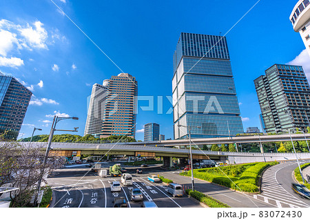 日本の東京都市景観　赤坂見附陸橋や東京ガーデンテラス紀尾井町などを望む 83072430