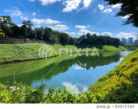 東京・江戸城(皇居)半蔵濠 東京・江戸城(皇居)半蔵濠 83072583