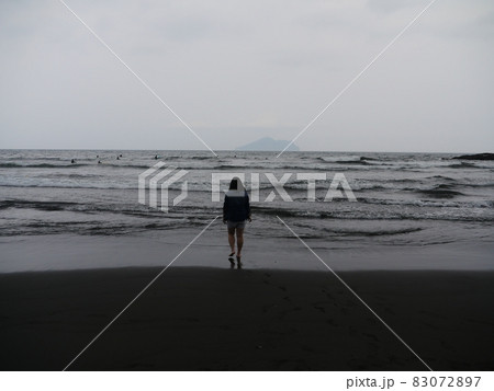 砂浜 ビーチ 海 83072897