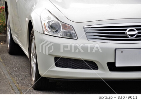 自動車イメージ　日産12代目スカイラインのフロントマスク 83079011