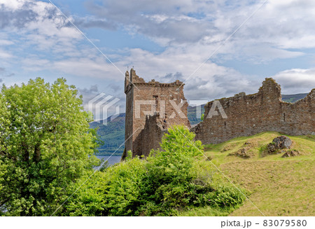 Urquhart Castle on the shore of Loch Ness 83079580
