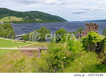 Urquhart Castle on the shore of Loch Ness 83079586
