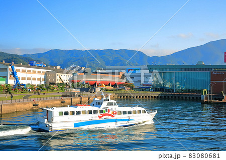 【広島県】快晴下の潜水艦あきしお（てつのくじら） 83080681