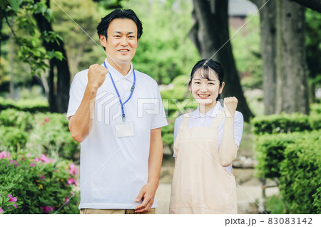 医療・介護・福祉系の男女スタッフ 医療・介護・福祉系の男女スタッフ 83083142