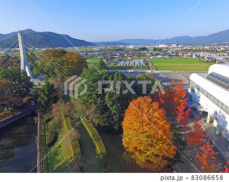 ドローン空撮 京都府 亀岡運動公園 秋の景色 京都府亀岡市の写真素材