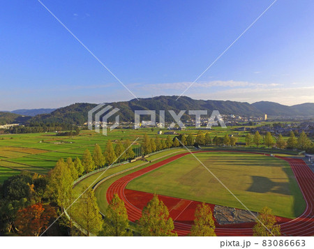 【ドローン空撮・京都府　亀岡運動公園】秋の景色　京都府亀岡市 83086663