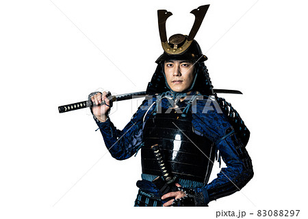 刀を構えるサムライ　武将　時代劇　戦国時代 83088297