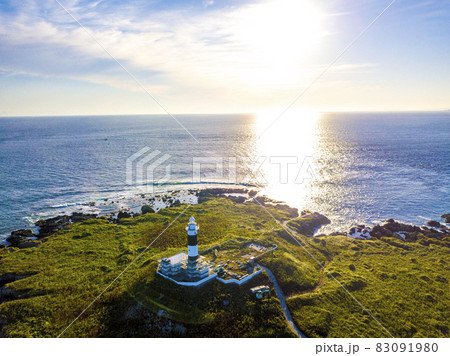 初秋の弁天島・大間埼灯台（青森県） 83091980