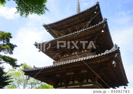 日本庭園 旧燈明寺 三重塔 日本庭園 旧燈明寺 三重塔 83092783