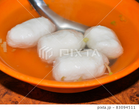台湾・淡水名物の魚丸湯 83094511
