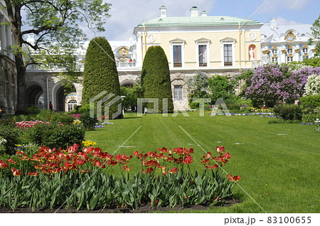 ロシア、サンクトペテルブルク、エカテリーナ宮殿、エカテリーナ公園、冷たい浴場 ロシア、サンクトペテルブルク、エカテリーナ宮殿、エカテリーナ公園、冷たい浴場 83100655